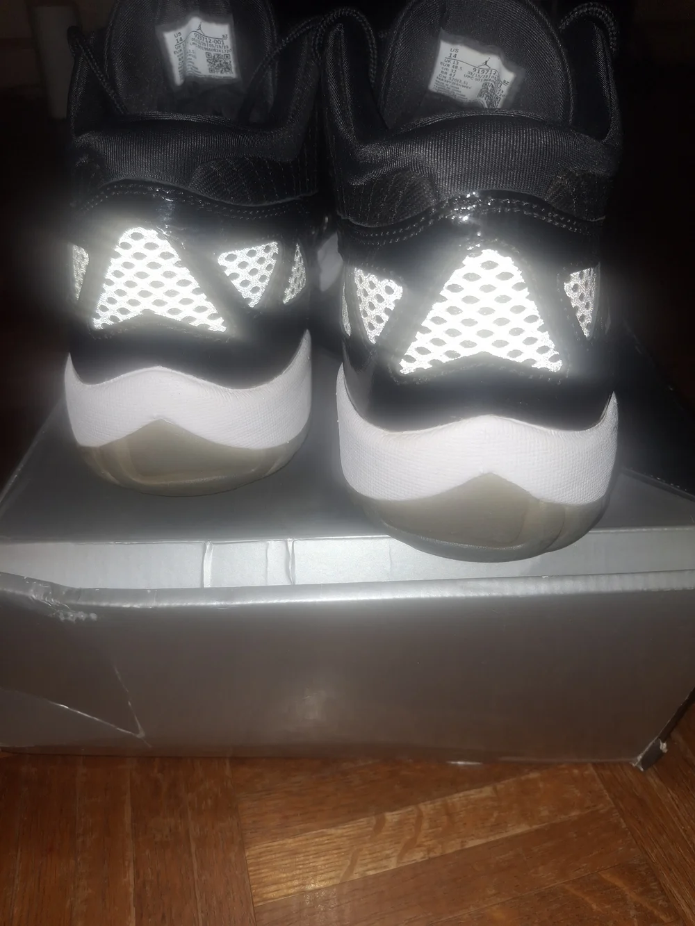 Jordan comfortable black